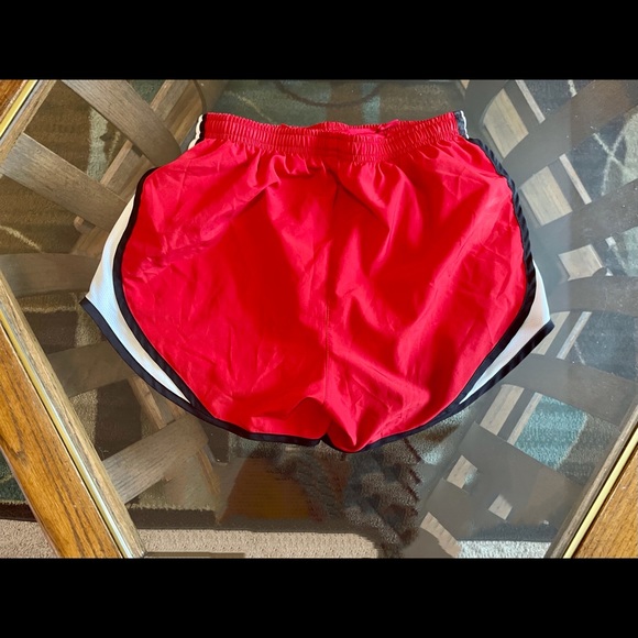 Nike Shorts - Picture 2 of 4